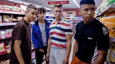 bild aus der news Wir sprechen mit dem "Sonne und Beton"-Regisseur David Wnendt über Sequel-Pläne, "Problem-Rentner" in Gropiusstadt & die Arbeit mit Felix Lobrecht