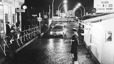 bild aus der news Dieser fesselnde Agenten-Thriller ist ein waschechter Anti-"James Bond": Jetzt gibt es ihn neu im Heimkino