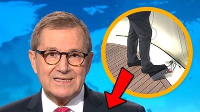 bild aus der news So wird bei der "Tagesschau" getrickst: Das passiert während der Live-Sendung hinter dem Nachrichtenpult