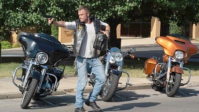 Heute im TV: In diesem knallharten Actioner bekommt es eine Biker-Gang à la "Sons Of Anarchy" mit Guy Pearce zu tun