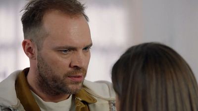 bild aus der news GZSZ-Vorschau heute: Erik genießt seine Affäre mit Matilda – als sich plötzlich Toni meldet