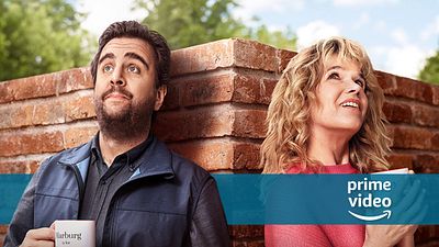 bild aus der news Ein Muss für "LOL"-Fans: Der neue Trailer zu "Perfekt verpasst" mit Bastian Pastewka & Ange Engelke ist da!