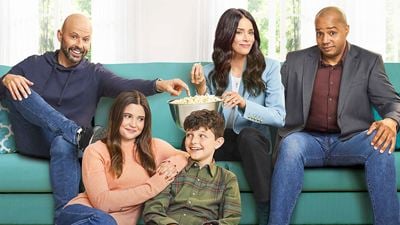 Kommender Sitcom-Megahit mit "Two And A Half Men"- & "Scrubs"-Stars? Trailer zu "Extended Family"