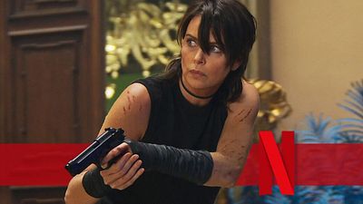bild aus der news "Sie ist das weibliche Gegenstück zu Tom Cruise": Co-Star schwärmt von Charlize Theron – wegen einem der größten Netflix-Action-Hits