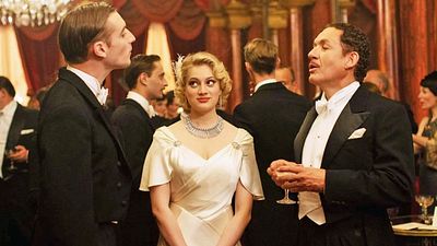 bild aus der news Einer der besten Filme 2023 läuft heute zum ersten Mal im TV: Ungeheuerlich stylisch, raffiniert-frech und genüsslich böse!