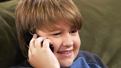 bild aus der news Er war der einst bestbezahlte Kinderdarsteller: Was macht "Two And A Half Men"-Star Angus T. Jones heute?