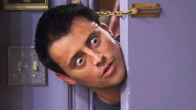 Dieser Hollywood-Star soll Joey in einem "Friends"-Reboot spielen – sagt zumindest "Monica" Courteney Cox!