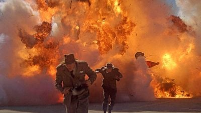 bild aus der news "Ich hatte nicht den Mut": Mit diesem Weltkriegs-Spektakel wollte sich Steven Spielberg einen Herzenswunsch erfüllen – er traute sich erst 42 Jahre später!