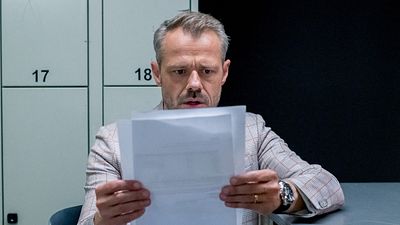 bild aus der news "Sturm der Liebe"-Vorschau heute: Erik kommt hinter Sophias Geheimnis