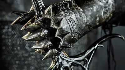 bild aus der news Ist Adar wirklich Sauron? Die mysteriöse Gestalt in "Der Herr der Ringe: Die Ringe der Macht" Folge 3 erklärt