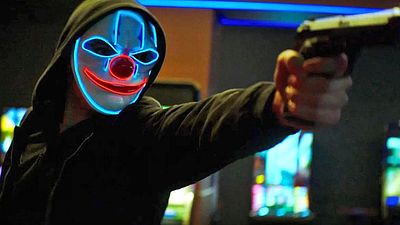 bild aus der news TV-Premiere: Ein spannend-intensiver Geiselnahme-Thriller, der euch den Atem anhalten lässt – werbefrei!