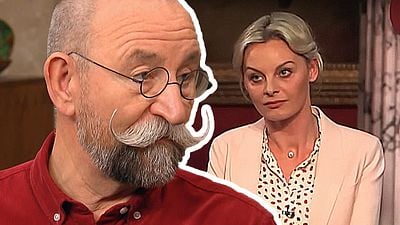 bild aus der news Nach 13 Jahren regen sich Fans immer noch über eine Sache auf, dabei haben sie "Bares für Rares" wohl einfach nicht verstanden