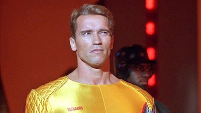 bild aus der news Ist Arnold Schwarzenegger im neuen "The Running Man" Präsident? Das Geldschein-Easter-Egg erklärt