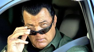 bild aus der news Nach 6 Jahren: Steven Seagal feiert Comeback – mit Old-School-Action und einem deutschen Playmate