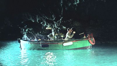 bild aus der news Liebe und Horror passt nicht? Diese fesselnde Mischung beweist euch das Gegenteil – und hat auch noch ein Tentakelmonster!