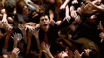 bild aus der news TV-Premiere: Einer der berauschendsten, stylischsten Film-Trips des Jahres 2022