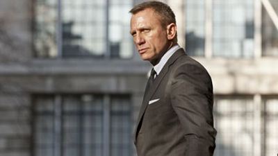 Bond, Bösewicht und Busen: Drei neue Bilder zu "James Bond 007 - Skyfall"