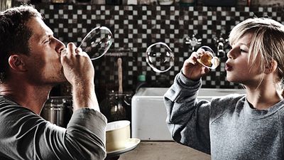 bild aus der news "Kokowääh 2": Matthias Schweighöfer und Sarah Brandner in der neuen Til-Schweiger-Komödie