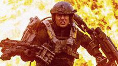 Erstes "All You Need Is Kill"-Foto: Tom Cruise im Mech-Anzug auf der Flucht vor dem eigenen Tod 