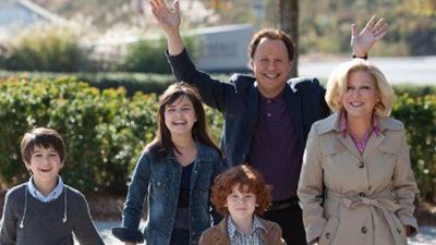 Neuer Trailer zu "Die Bestimmer" mit den Comedy-Legenden Billy Crystal und Bette Midler