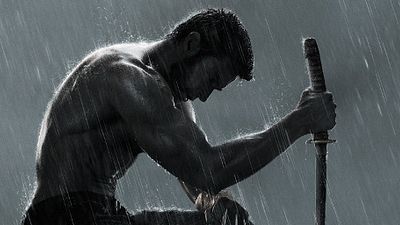 bild aus der news Motion-Poster zu "The Wolverine": Hugh Jackman posiert mit nacktem Oberkörper im Regen