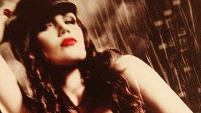 bild aus der news "Sin City 2: A Dame to Kill For": Erstes heißes Bild von Playmate Crystal McCahill 