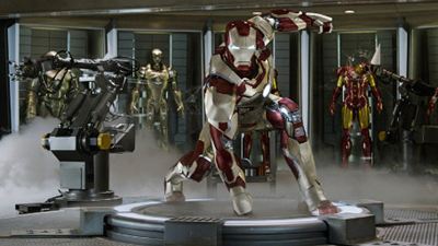 Neues "Iron Man 3"-Artwork gibt Blick auf Hall of Armor von Tony Stark (Robert Downey Jr.) frei