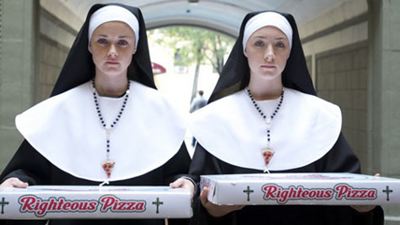 Killer-Nonnen liefern heilige Pizza: Neue Bilder zu "Violet & Daisy" mit Saoirse Ronan und Alexis Bledel