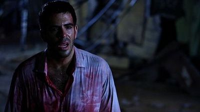 bild aus der news Neuer Trailer zum Katastrophenfilm "Aftershock" mit Eli Roth und Selena Gomez bietet sexy Girls und brutale Straßenkämpfe