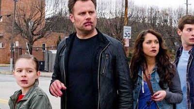 bild aus der news "Zombieland" geht vorerst nicht in Serie: Pilotfolge von Eli Craig bei Amazon-Usern durchgefallen