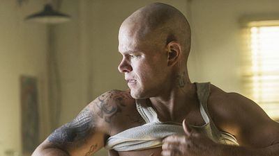 bild aus der news "Elysium": Bewaffneter Matt Damon kämpft im neuen Trailer gegen soziale Ungerechtigkeit