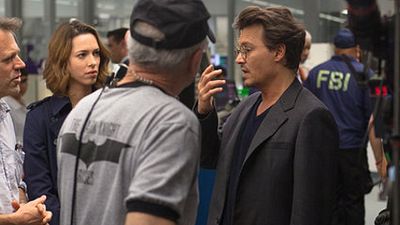 bild aus der news Erstes Poster, Setbild und Featurette zu Wally Pfisters Sci-Fi-Drama "Transcendence" mit Johnny Depp