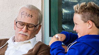 bild aus der news Ein Opa, ein Penis und ein gieriger Süßigkeitenautomat: Neuer Trailer zu "Jackass presents: Bad Grandpa"