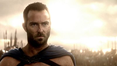 bild aus der news "300: Rise Of An Empire": Schwertschwingender Sullivan Stapleton ziert das neueste Poster