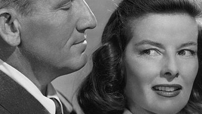 bild aus der news Glamour statt Selfies: Katharine Hepburn, Grace Kelly, Anne Bancroft und Olivia de Havilland präsentieren die ersten 40 Oscarjahre