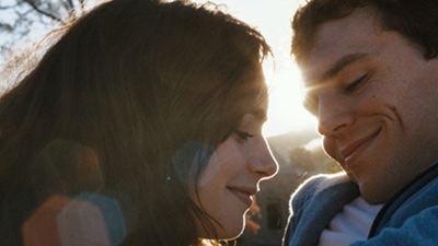 Zwei Teaser zur romantischen Komödie "Love, Rosie - Für immer vielleicht" mit Lily Collins und Sam Claflin