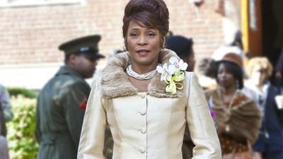 bild aus der news "Whitney Houston": Angela Bassett inszeniert TV-Film über die verstorbene Musik-Legende