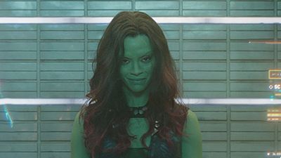 bild aus der news Sexy green Lady: Gamora (Zoe Saldana) blickt dem Betrachter tief in die Augen auf neuem Poster zu "Guardians Of The Galaxy"