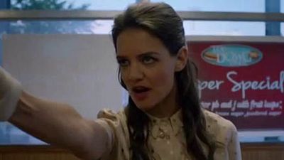 bild aus der news Katie Holmes als Racheengel mit Knarre: Erster Trailer zu "Miss Meadows"
