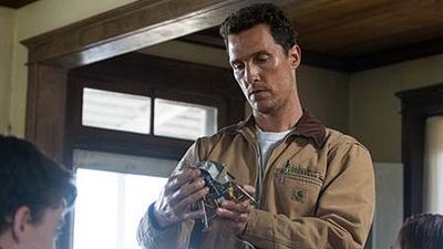 bild aus der news "Interstellar": Matthew McConaughey erkundet auf neuem Banner die Eiswüste eines fernen Planeten