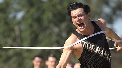 bild aus der news "Unbroken": Neuer Trailer zu Angelina Jolies Kriegs-Drama mit Jack O’Connell als Louis Zamperini 