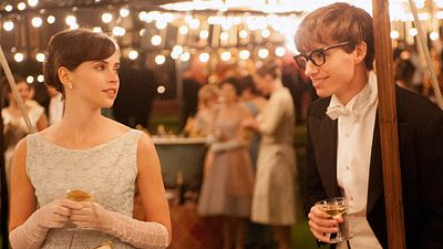bild aus der news "Die Entdeckung der Unendlichkeit": Exklusives Featurette über die Synchronarbeit zum Stephen-Hawking-Biopic