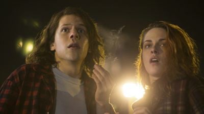 Unbehagliches Interview: "American Ultra"-Stars Jesse Eisenberg und Kristen Stewart befragen sich gegenseitig