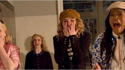 bild aus der news "Scream Queens": Eröffnungssequenz macht dem Serientitel alle Ehre