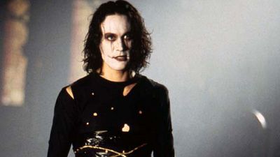 bild aus der news "The Crow" ist wieder auf Kurs: Regisseur Corin Hardy bleibt dem gebeutelten Projekt erhalten