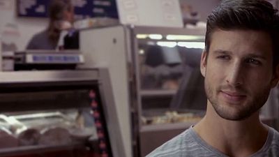 bild aus der news "Fourth Man Out": Erster Trailer zur Buddy-Komödie mit Parker Young und Evan Todd