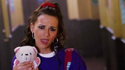 bild aus der news Nostalgie-Alarm: Rashida Jones hat das perfekte 90er-Jahre-Musikvideo gedreht