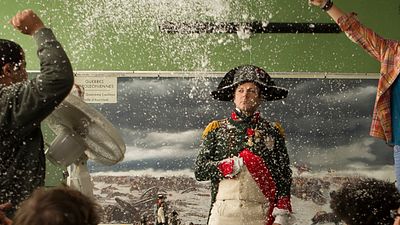 bild aus der news Deutscher Trailer zum französischen Publikums-Hit "School Camp - Fies gegen mies" mit Asterix-Darsteller Christian Clavier