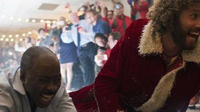 bild aus der news "Hangover" im Büro: Jennifer Aniston und Jason Bateman im ersten Trailer zu "Office Christmas Party"