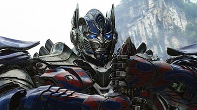 bild aus der news Bestrafen und versklaven: So sieht Barricades neuer Robo-Look in „Transformers 5: The Last Knight“ aus